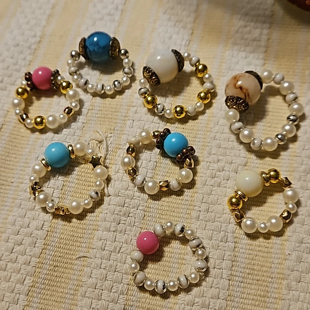 Mystery Handmade stretch ring. - Picture 1 of 1